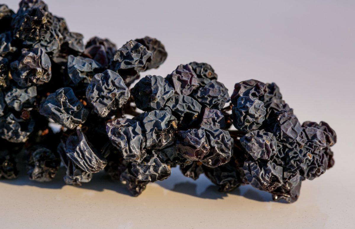 استفاده از کشمش در تهیه شربت و نوشیدنیهای سنتی 1 raisins